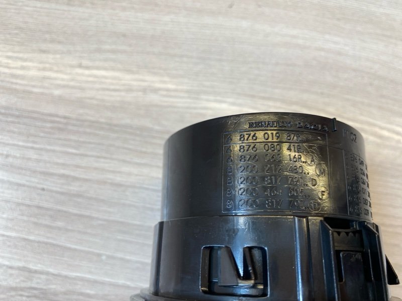 Воздушный дефлектор салона