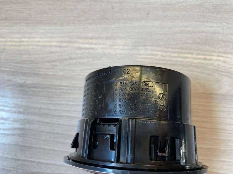 Воздушный дефлектор салона