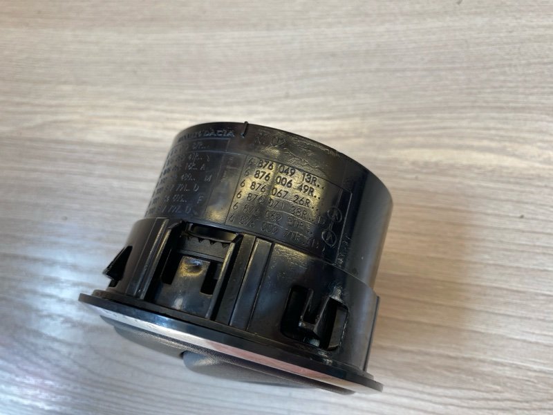 Воздушный дефлектор салона