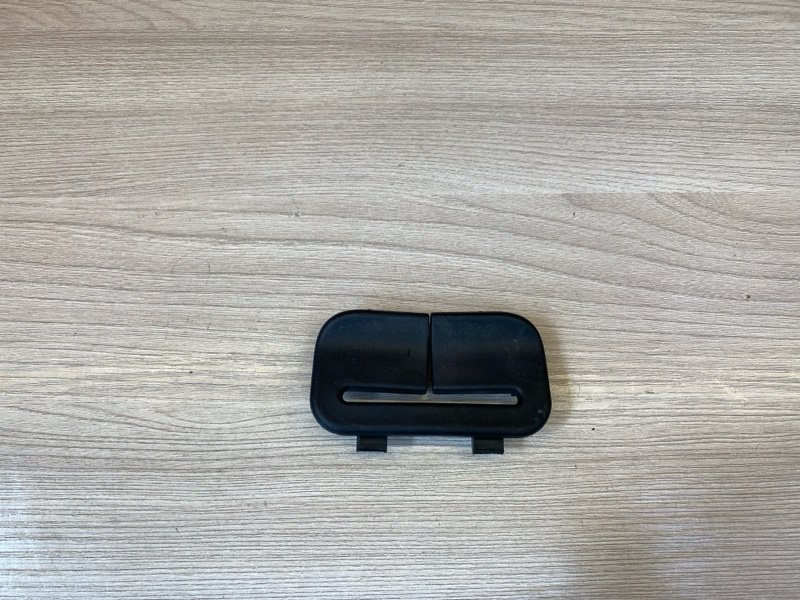 Направляющая ремня безопасности