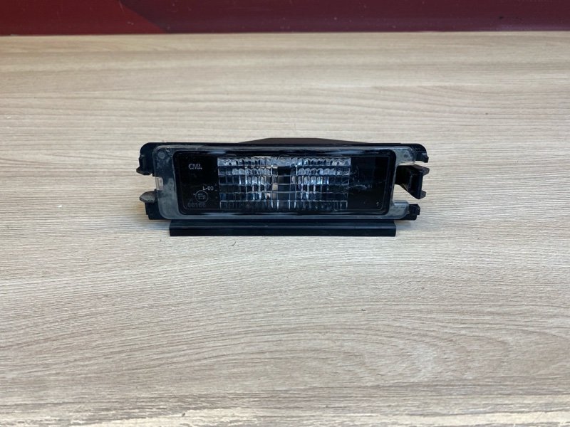 Плафон подсветки номера