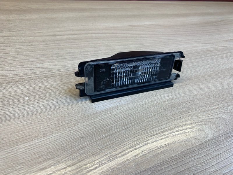 Плафон подсветки номера