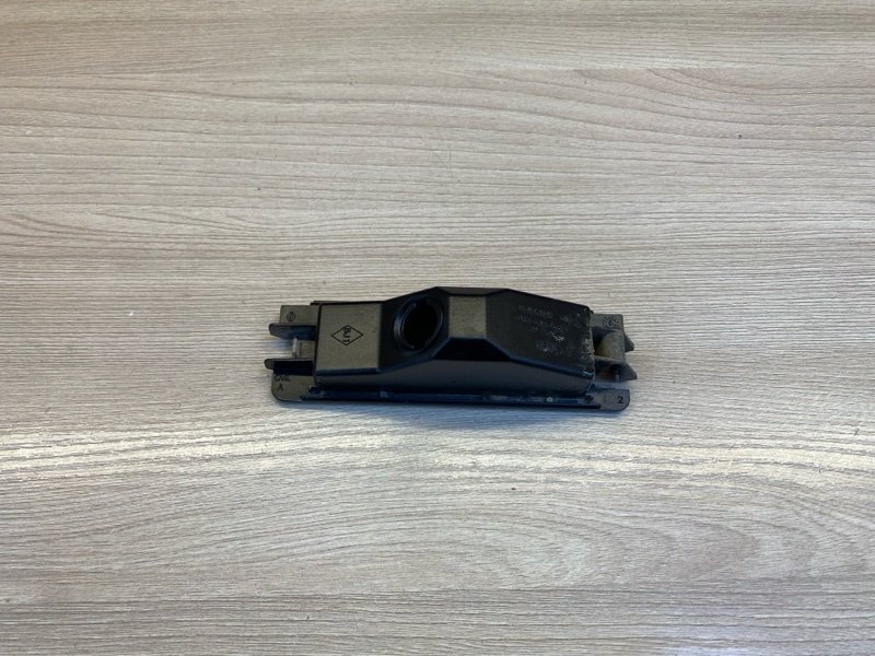 Плафон подсветки номера