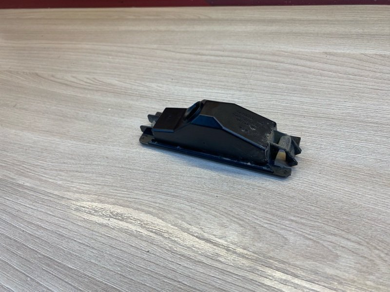 Плафон подсветки номера