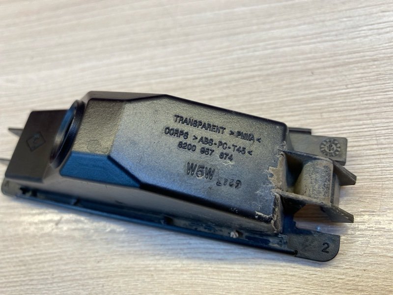 Плафон подсветки номера