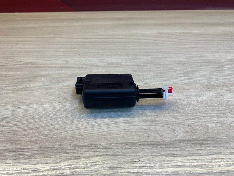 Привод замка багажника