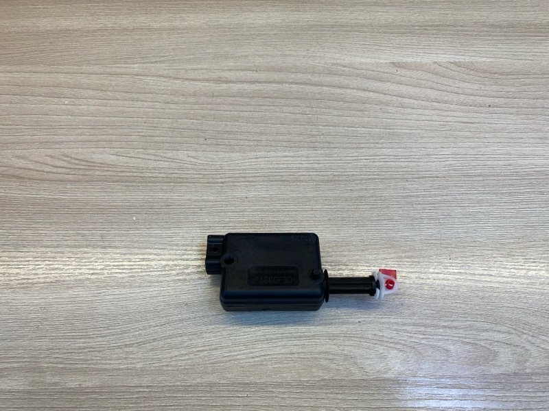 Привод замка багажника