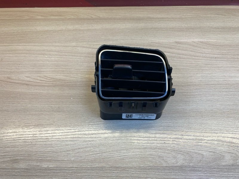 Дефлектор воздушный