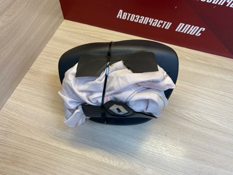 Подушка безопасности водителя