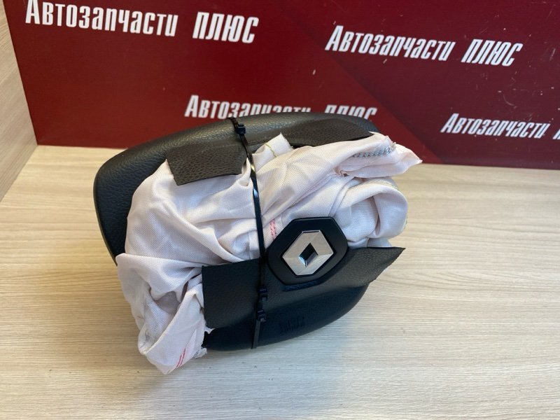 Подушка безопасности водителя