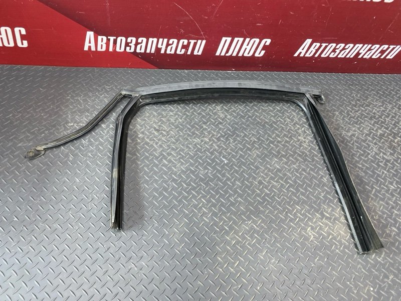 Уплотнитель рамки двери