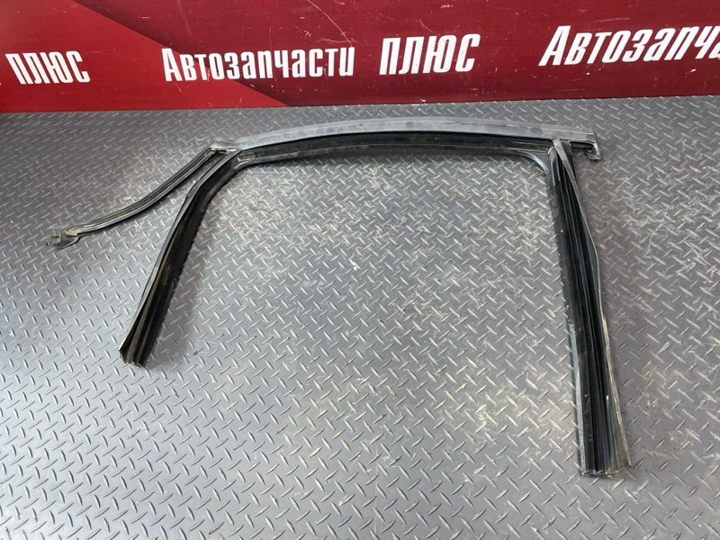 Уплотнитель рамки двери