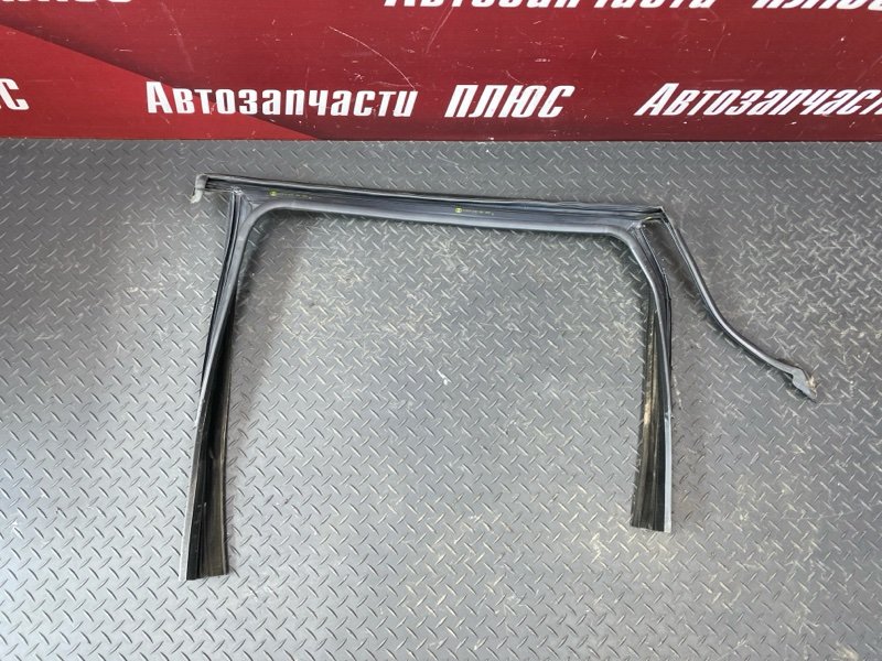 Уплотнитель рамки двери