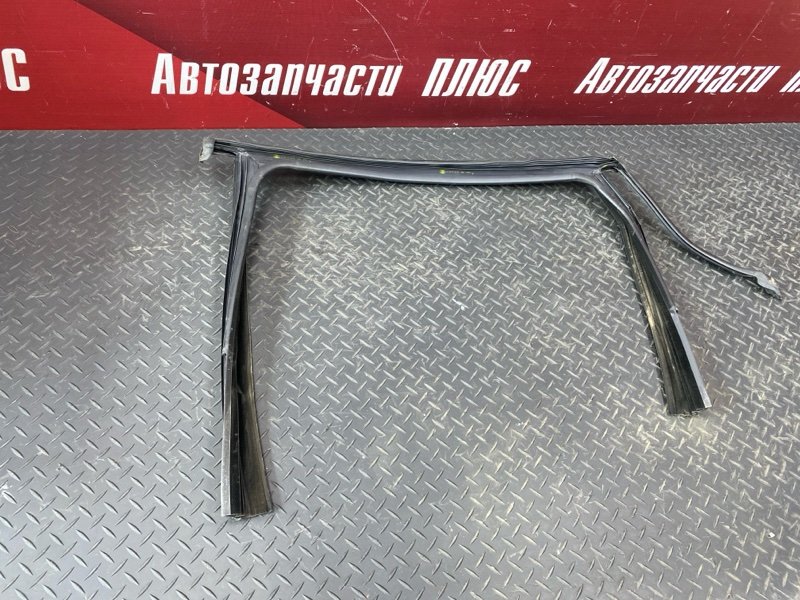 Уплотнитель рамки двери