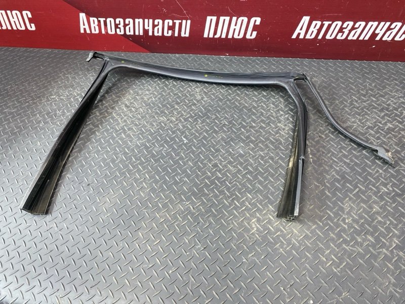 Уплотнитель рамки двери