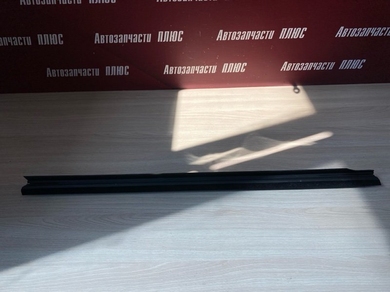 Уплотнитель стекла двери внутренний