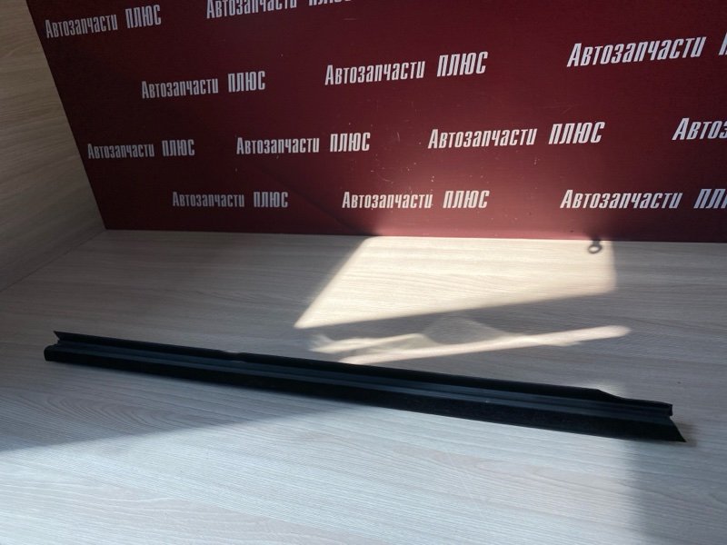 Уплотнитель стекла двери внутренний