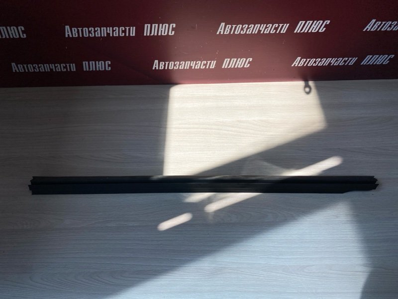Уплотнитель стекла двери внутренний