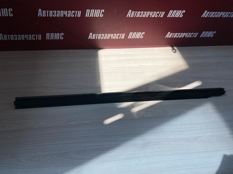Уплотнитель стекла двери внутренний