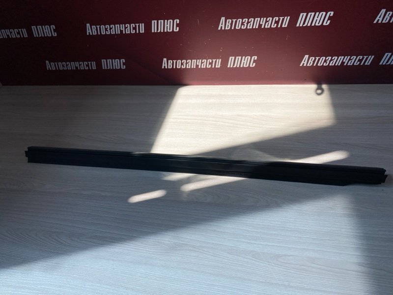 Уплотнитель стекла двери внутренний