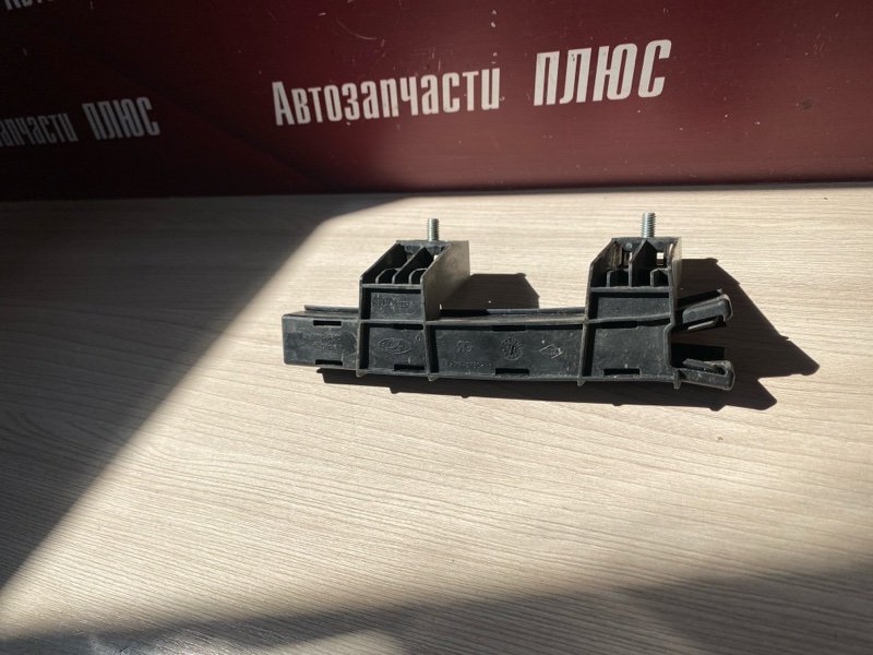 Направляющая стекла     двери