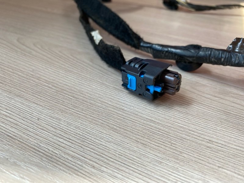 Проводка      двери