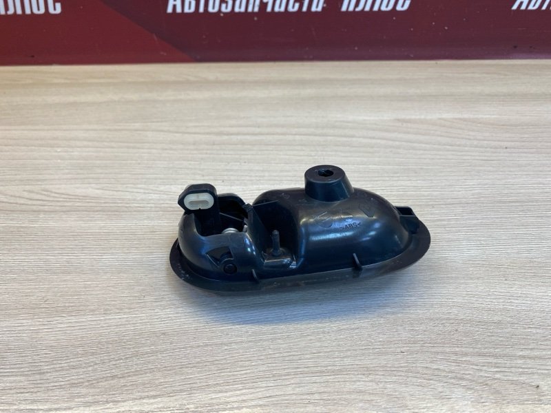 Внутренняя  ручка двери