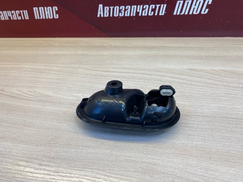 Внутренняя  ручка двери