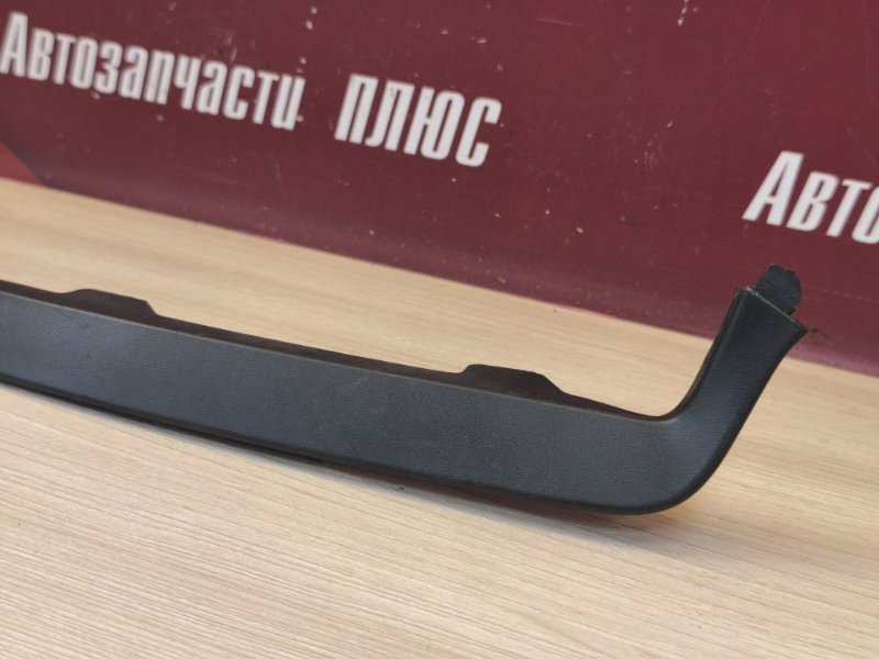 Планка под фару