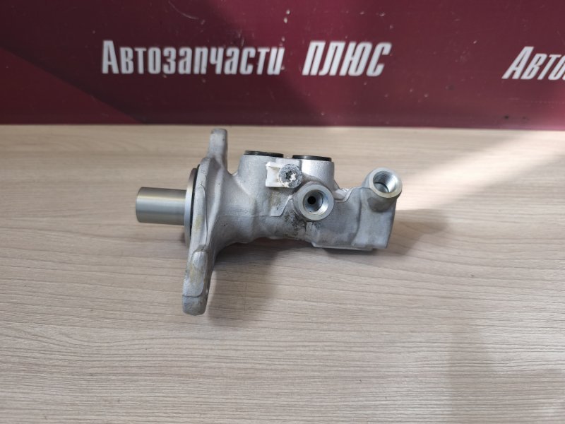 Главный тормозной цилиндр