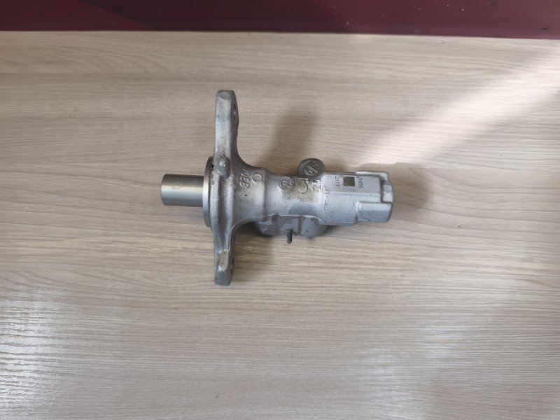 Главный тормозной цилиндр