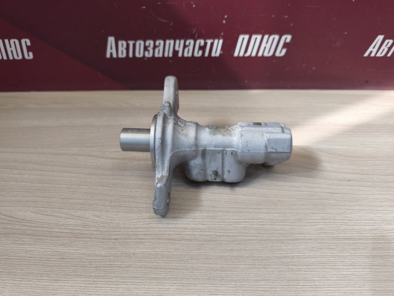 Главный тормозной цилиндр