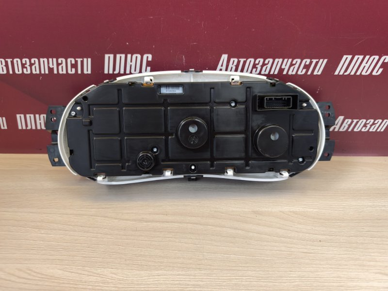 Щиток приборов