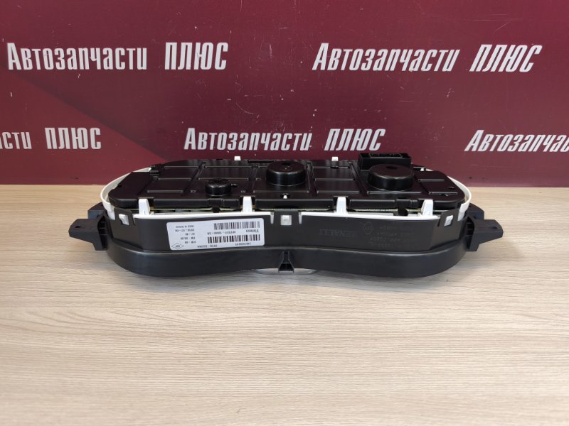 Щиток приборов