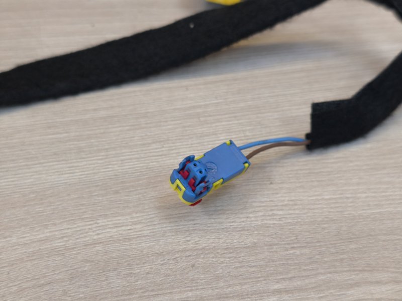 Проводка бардачка