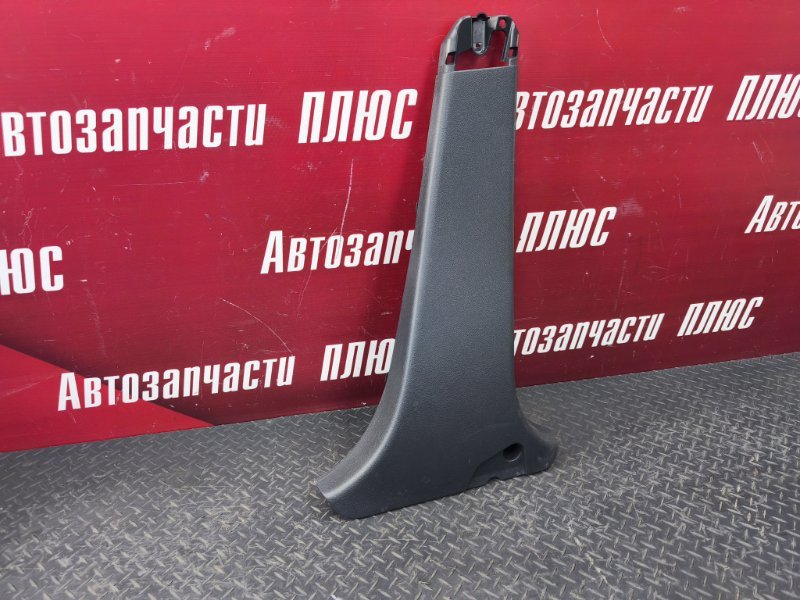 Обшивка средней стойки