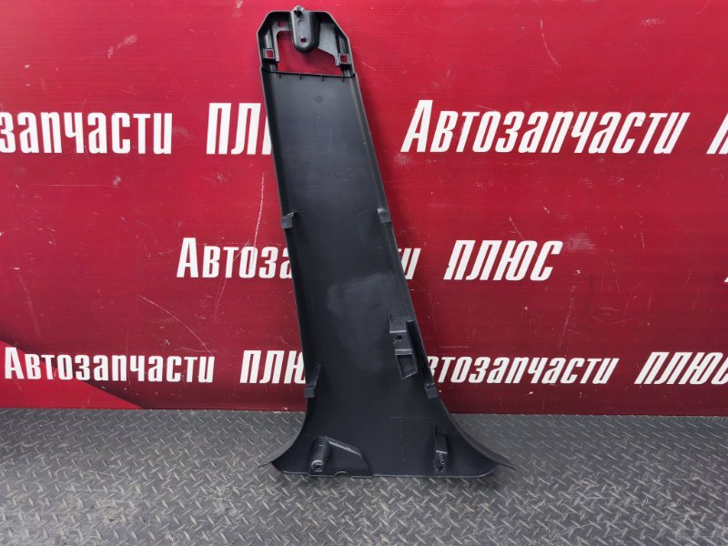 Обшивка средней стойки