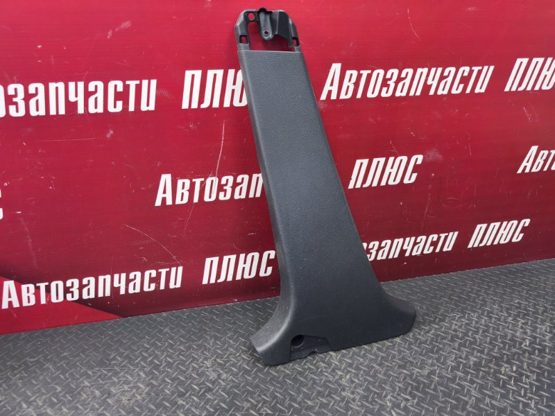 Обшивка средней стойки