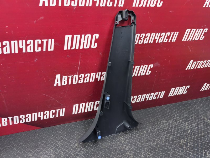 Обшивка средней стойки