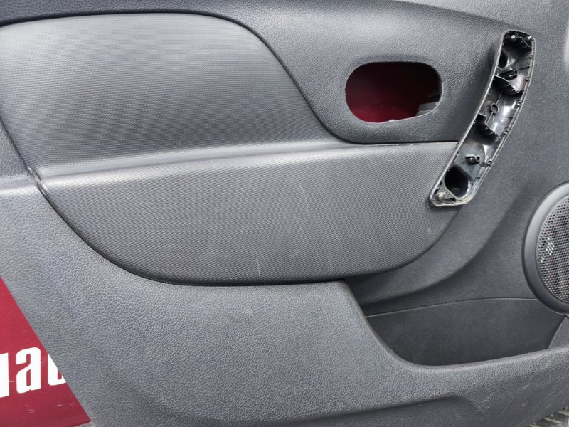 Обшивка боковой двери