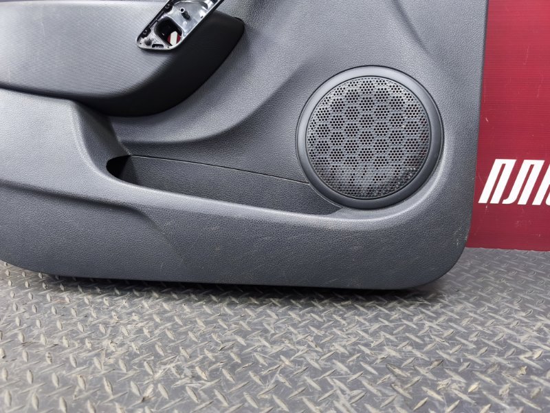 Обшивка боковой двери