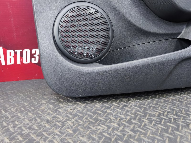 Обшивка боковой двери