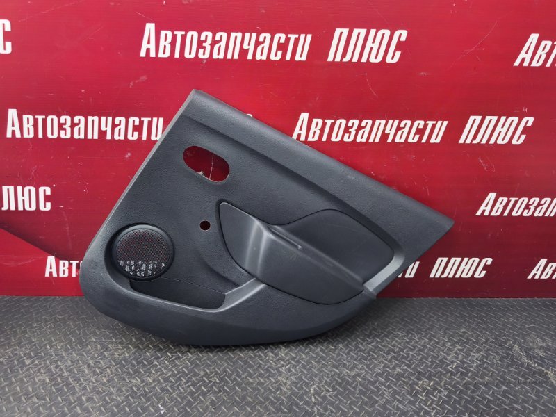 Обшивка боковой двери