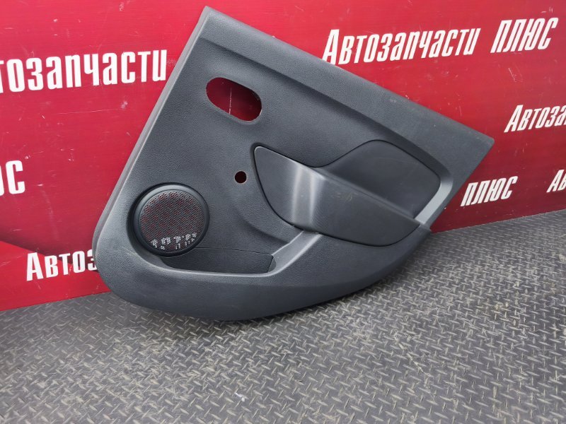 Обшивка боковой двери