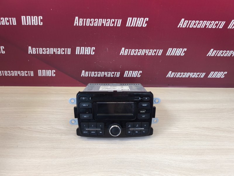 Магнитола штатная