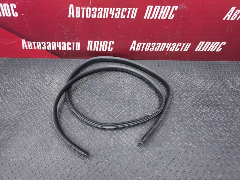 Уплотнитель двери