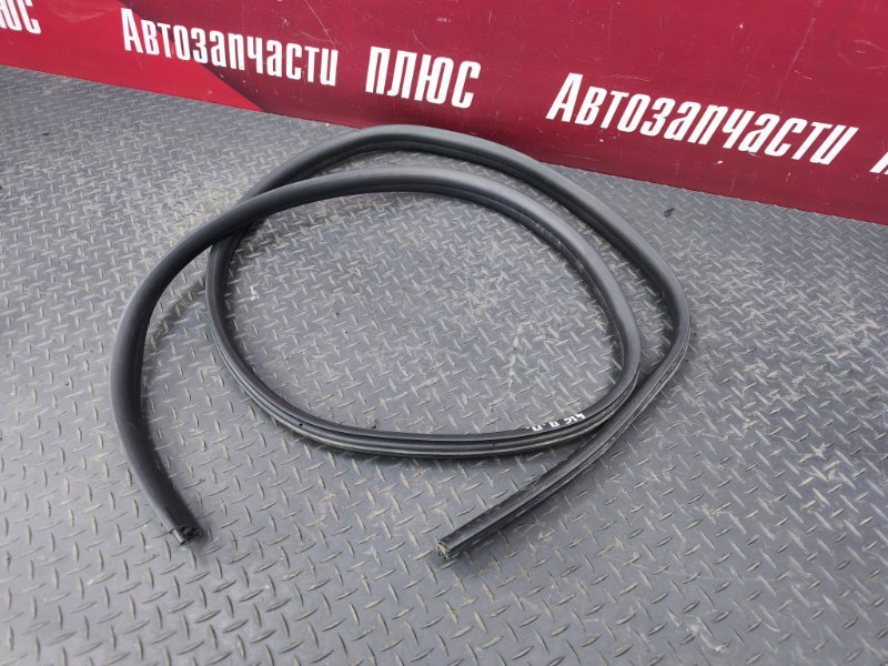 Уплотнитель двери