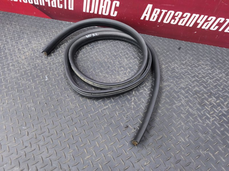 Уплотнитель двери