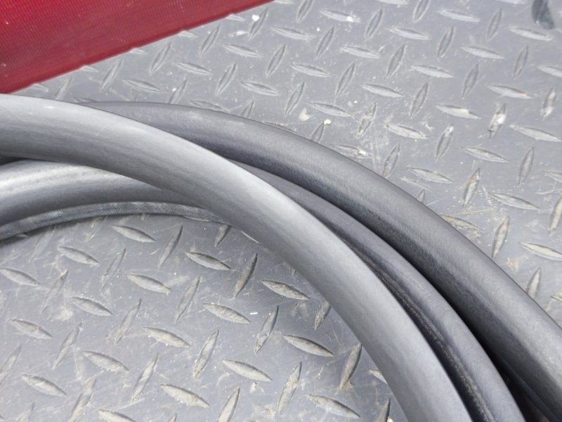 Уплотнитель двери