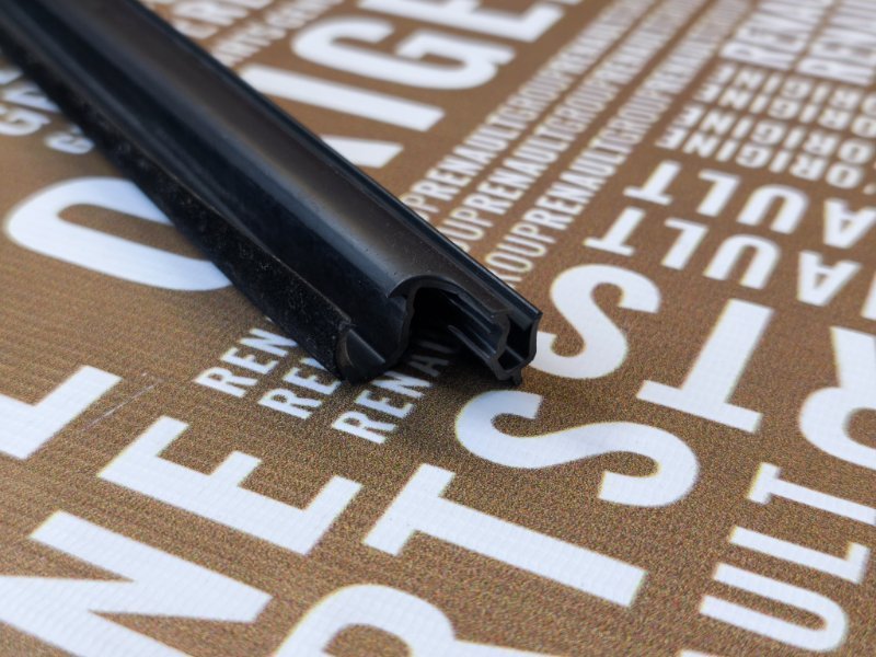 Уплотнитель стекла двери внутренний